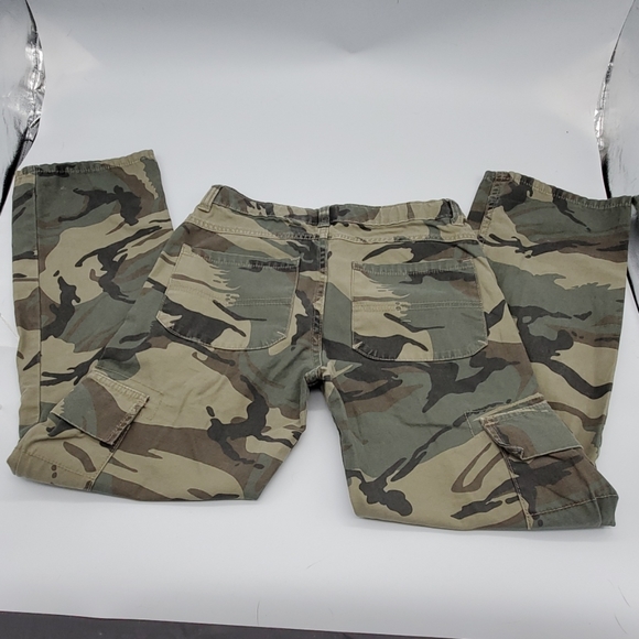 3/$15 Wrangler Army Print Pants - Picture 2 of 2